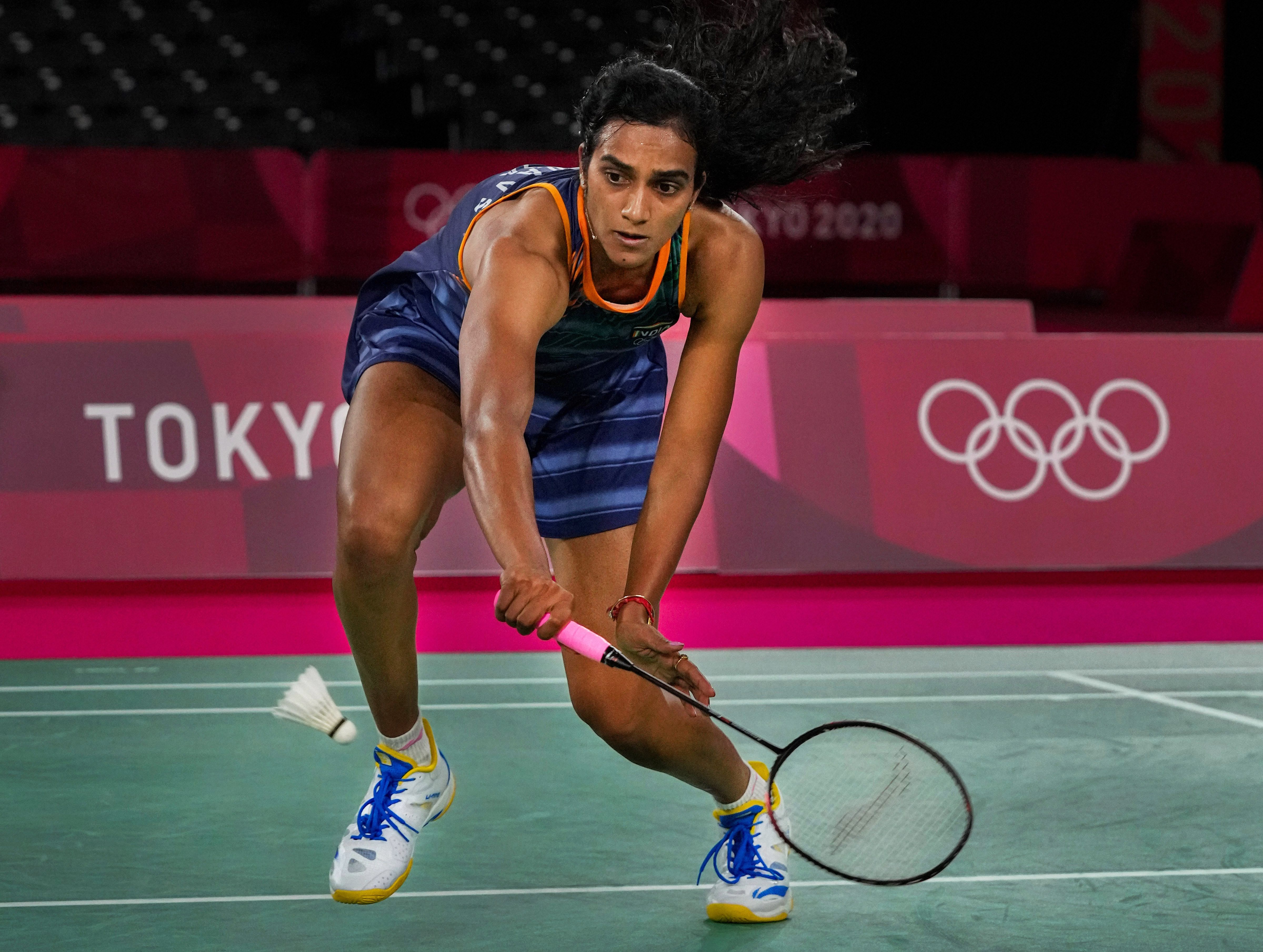 ଫଟୋ : ଟୋକିଓ ଅଲିମ୍ପିକ୍ସରେ ପଦକ ଜିତିଲେ ପିଭି ସିନ୍ଧୁ; ଦେଖନ୍ତୁ ସେହି ସମୟର ମୁହୂର୍ତ୍ତକୁ