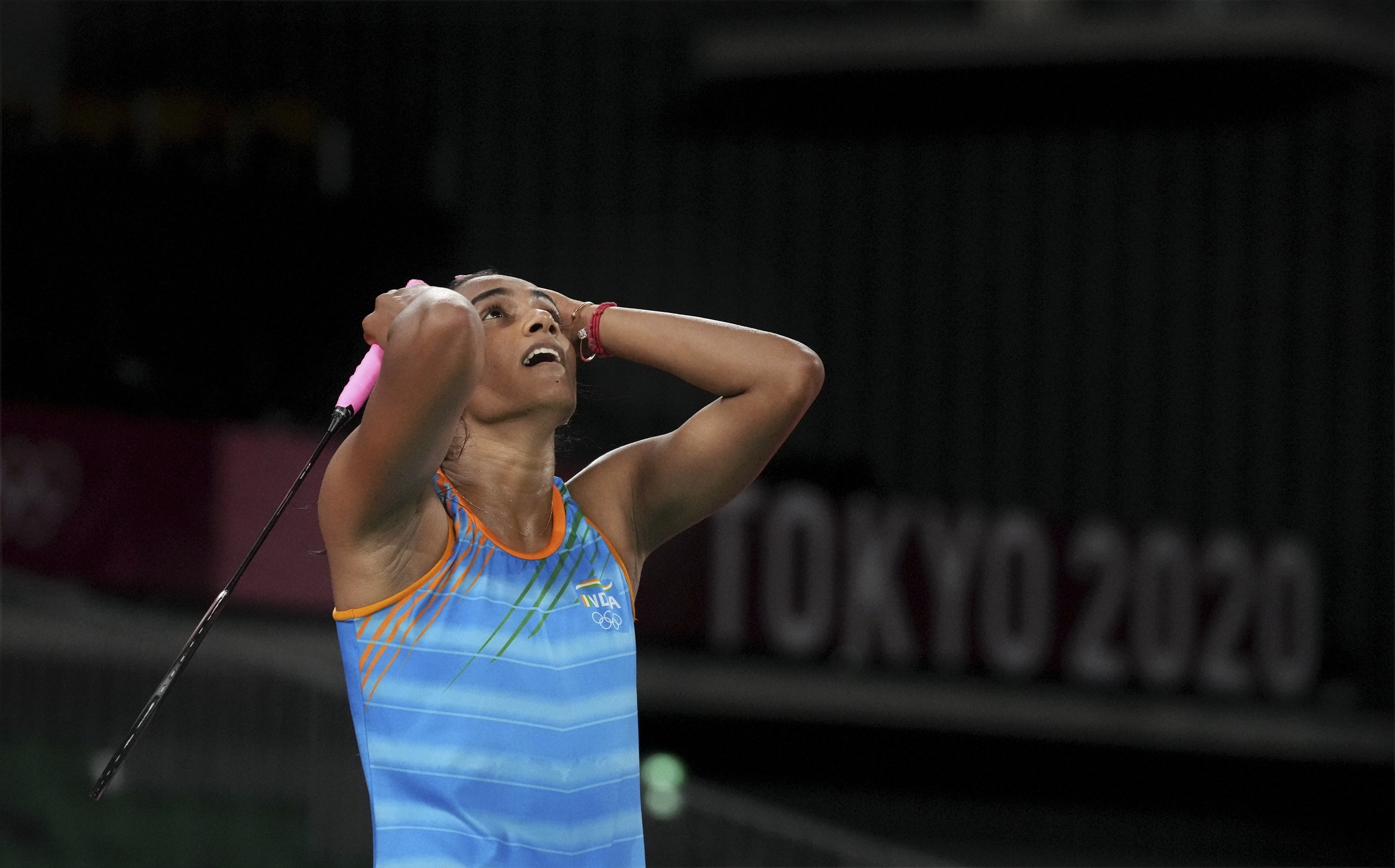 ଫଟୋ : ଟୋକିଓ ଅଲିମ୍ପିକ୍ସରେ ପଦକ ଜିତିଲେ ପିଭି ସିନ୍ଧୁ; ଦେଖନ୍ତୁ ସେହି ସମୟର ମୁହୂର୍ତ୍ତକୁ