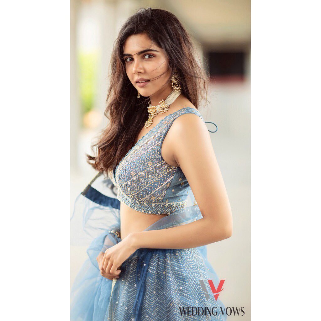 പുതുപുത്തന്‍ ലുക്കില്‍ കല്യാണി പ്രിയദര്‍ശന്‍; വൈറലായി പുതിയ ചിത്രങ്ങള്‍