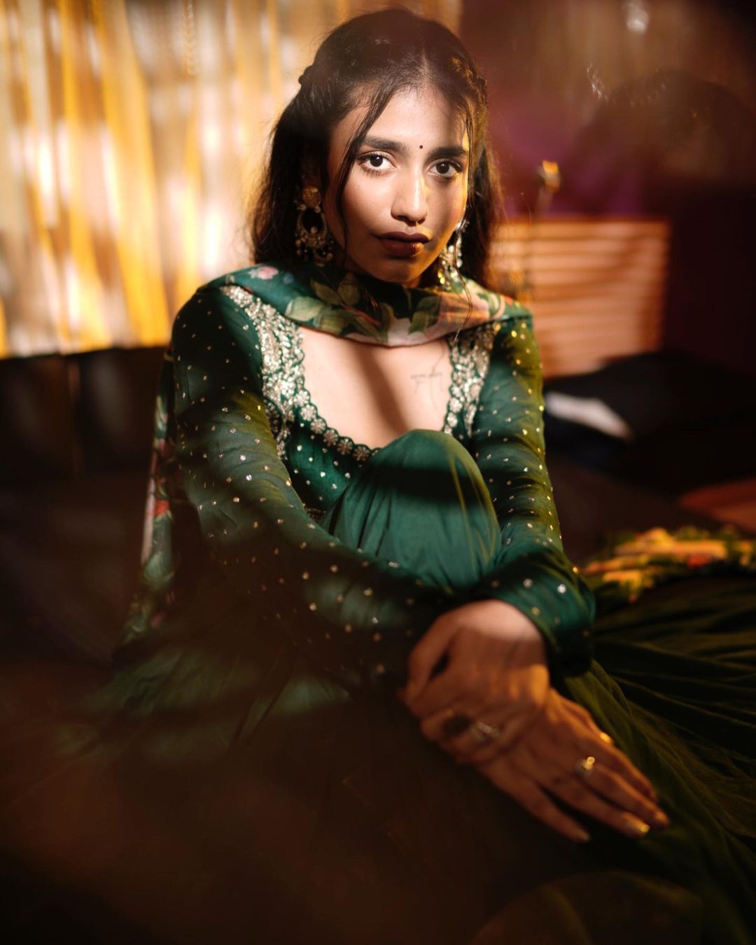 അനാര്‍ക്കലിയില്‍ അതി സുന്ദരിയായി പ്രിയ വാര്യര്‍; വൈറല്‍ ഫോട്ടോഷൂട്ട് കാണാം