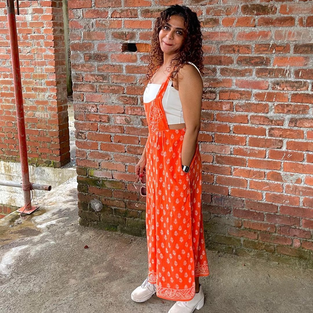  16 കാരിയുടെ കൂൾ മമ്മി.. പൂർണിമ ഇതെന്ത് ഭാവിച്ചാണ്.. കിടിലൻ ലുക്കിൽ അമ്മയും മകളും..വൈറലായി ചിത്രങ്ങൾ