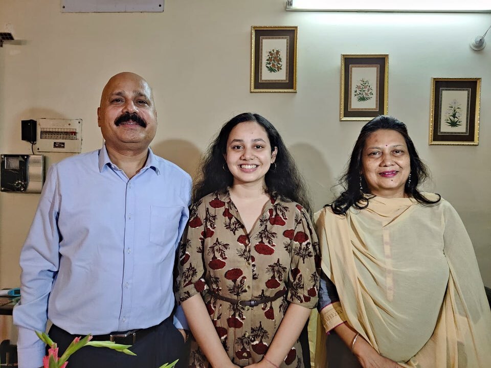 23 की उम्र में IAS बनीं Ria Dabi, देखें Tina Dabi की Sister का ग्लैमरस लुक