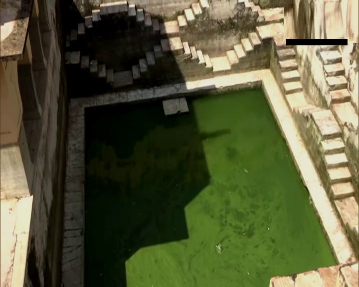 ये है 8 मंजिला पन्ना मीणा की बावड़ी, 200 फीट गहराई, तीन तरफ हैं 1800 सीढ़ियां, रोज आते हैं सेल्फी लवर्स