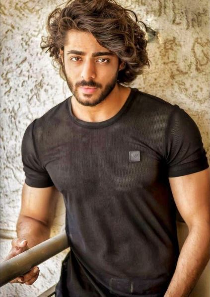 'কি করে বলবো তোমায়' সিরিয়ালের হট অ্যান্ড হাঙ্ক বয় ক্রুশল আহুজা নেট দুনিয়ায় ঝড় তুলেছেন