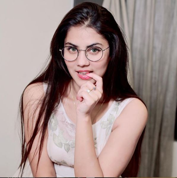 অভিনেত্রী রিতিকা সেনের না দেখা ছবি, দেখে নিন এক ঝলকে