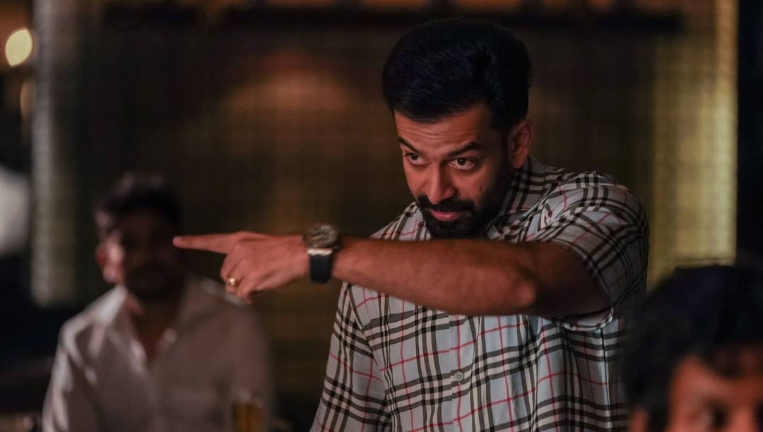 മോഹന്‍ലാലിനൊപ്പം പ്രൃഥിരാജ്, പൊലീസ് വേഷത്തില്‍ ആന്റണി പെരുമ്പാവൂര്‍: ബ്രോ ഡാഡി മൂവി ലൊക്കേഷന്‍ ചിത്രങ്ങള്‍ പുറത്ത്