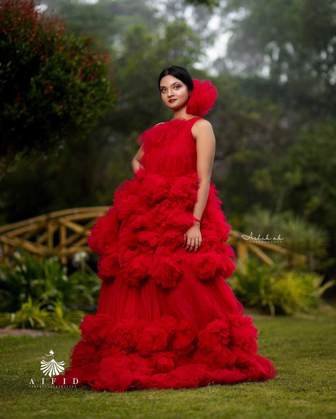 ഒരു  വര്‍ണ്ണ ശലഭം പോലെ സൂര്യ ജെ മേനോന്‍: ചിത്രങ്ങള്‍ ഏറ്റെടുത്ത് ആരാധകര്‍