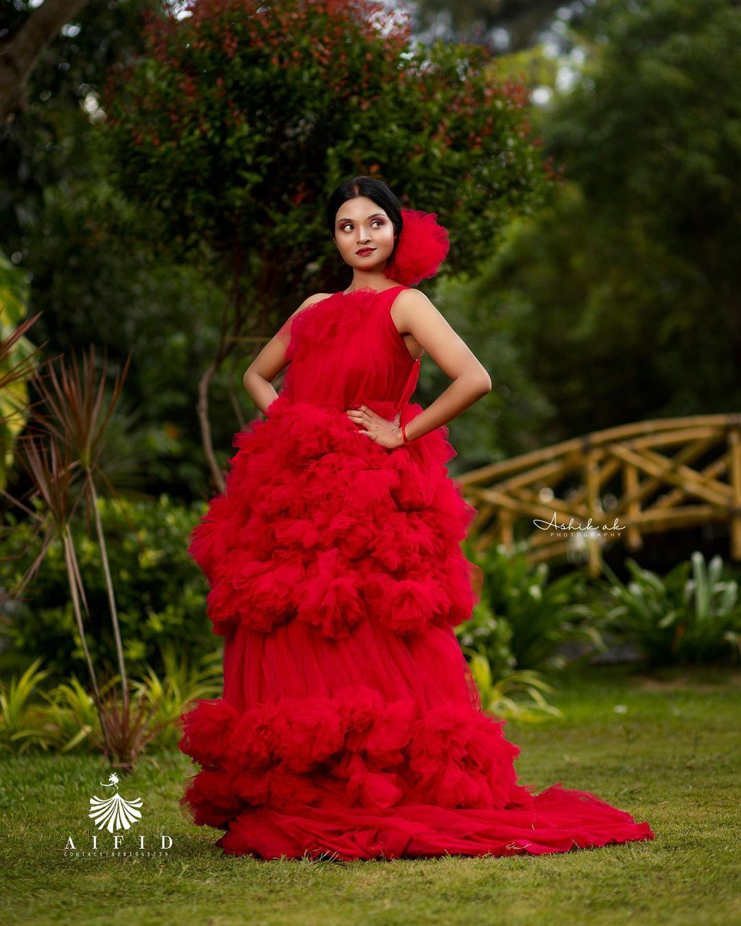 ഒരു  വര്‍ണ്ണ ശലഭം പോലെ സൂര്യ ജെ മേനോന്‍: ചിത്രങ്ങള്‍ ഏറ്റെടുത്ത് ആരാധകര്‍