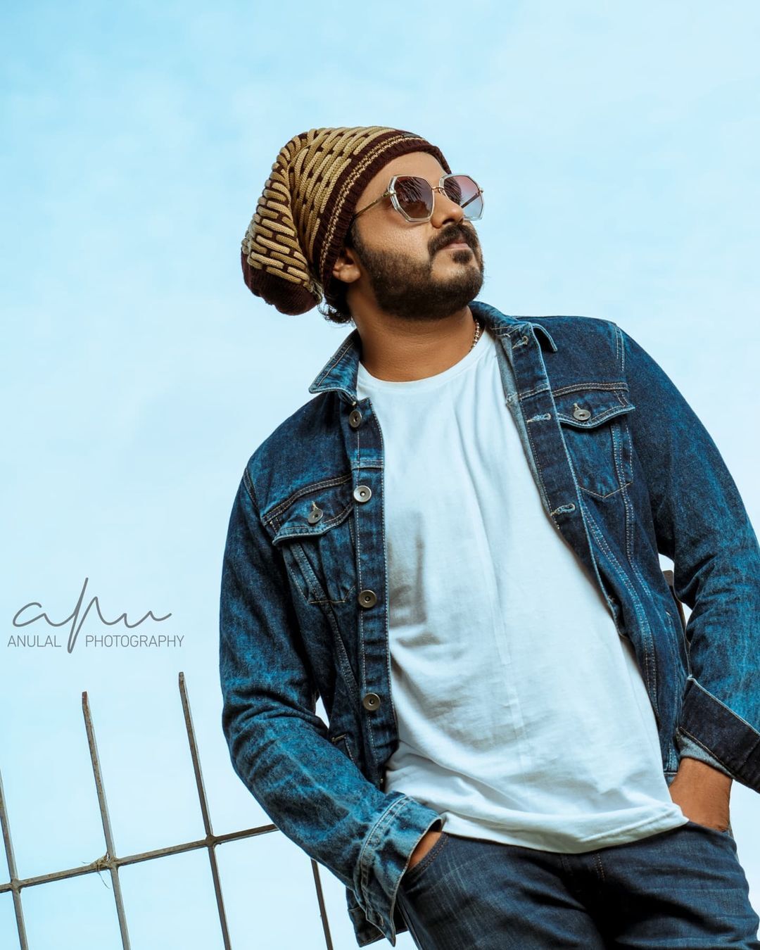 വന്‍ ലുക്കില്‍ പൊളിച്ചടുക്കി ബിബിന്‍ ജോര്‍ജും ആദിത്യ സോണിയും; ചിത്രങ്ങള്‍ വൈറല്‍