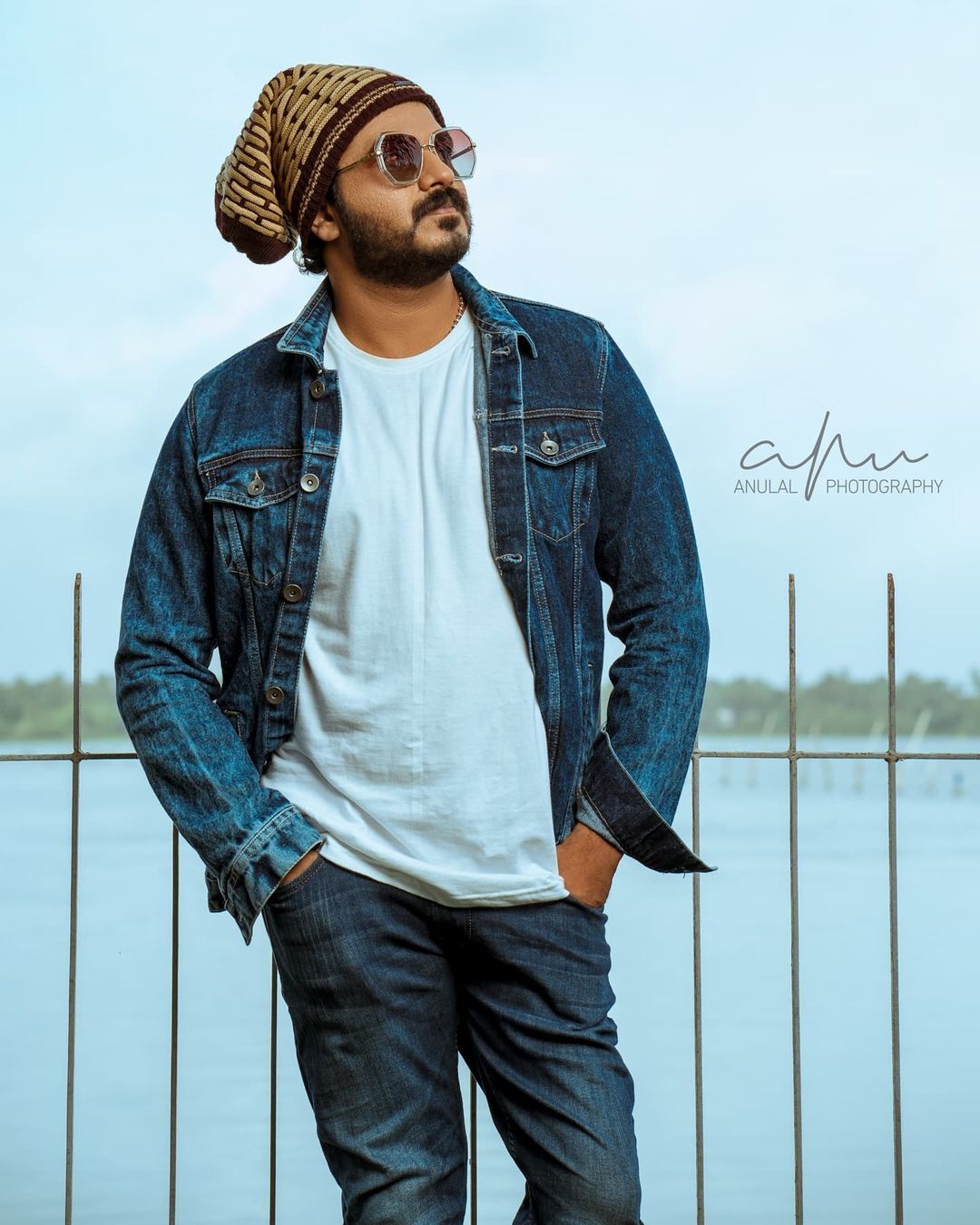 വന്‍ ലുക്കില്‍ പൊളിച്ചടുക്കി ബിബിന്‍ ജോര്‍ജും ആദിത്യ സോണിയും; ചിത്രങ്ങള്‍ വൈറല്‍