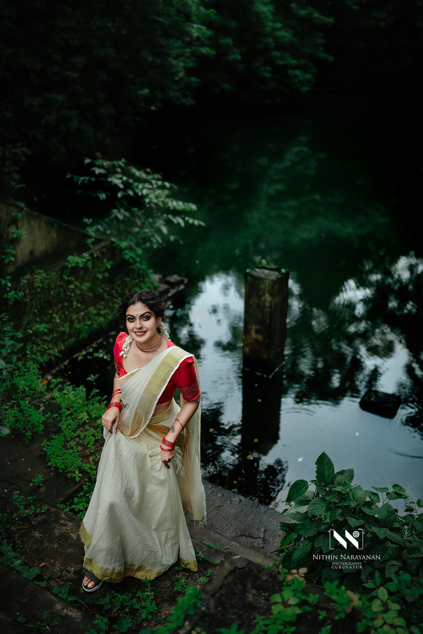  എന്തൊരു സൗന്ദര്യമാണ്... കറുപ്പ് സാരിയിൽ കിടിലൻ ലുക്കിൽ നടി അനുശ്രീ..നടിയുടെ പുതിയ ചിത്രം ഏറ്റെടുത്ത് ആരാധകർ