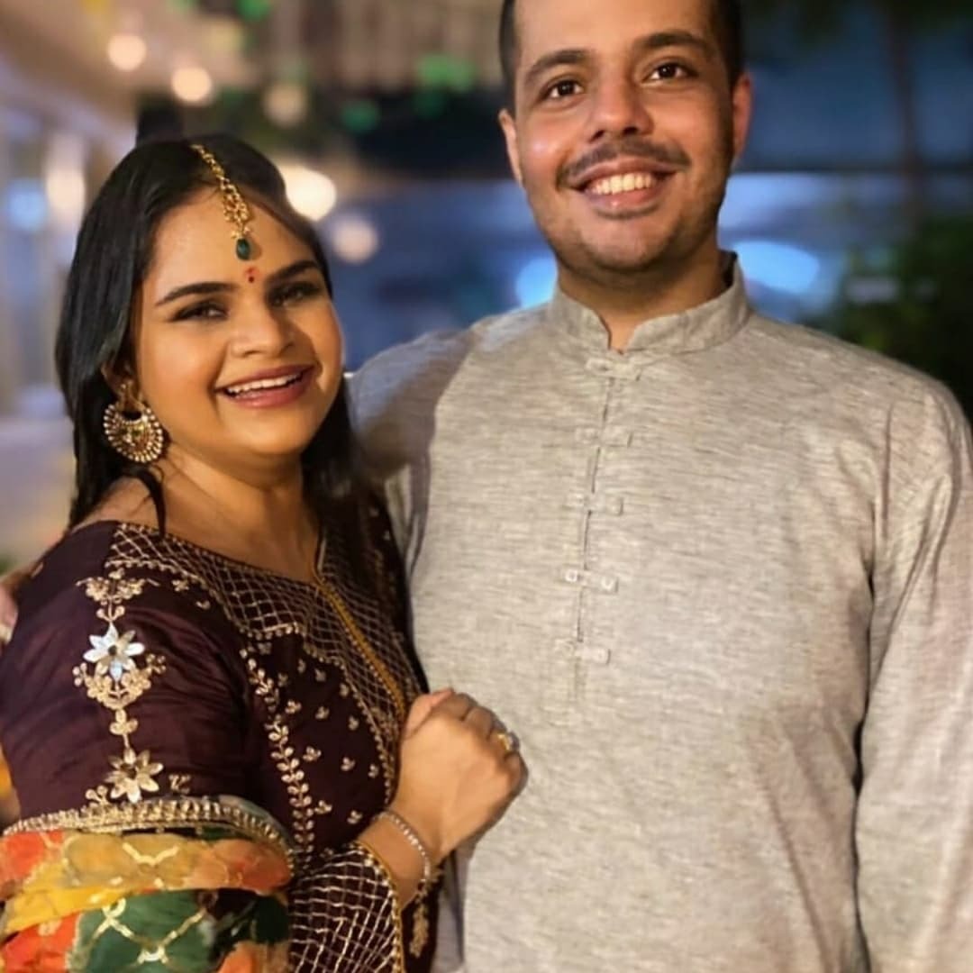 ഡേറ്റിങ് ആപ്പിലൂടെ പരിചയം; പിന്നീട് പ്രണയം... നടി വിദ്യുലേഖയും സഞ്ജയും ഒന്നിച്ചു... വിവാഹ ചിത്രങ്ങള്‍