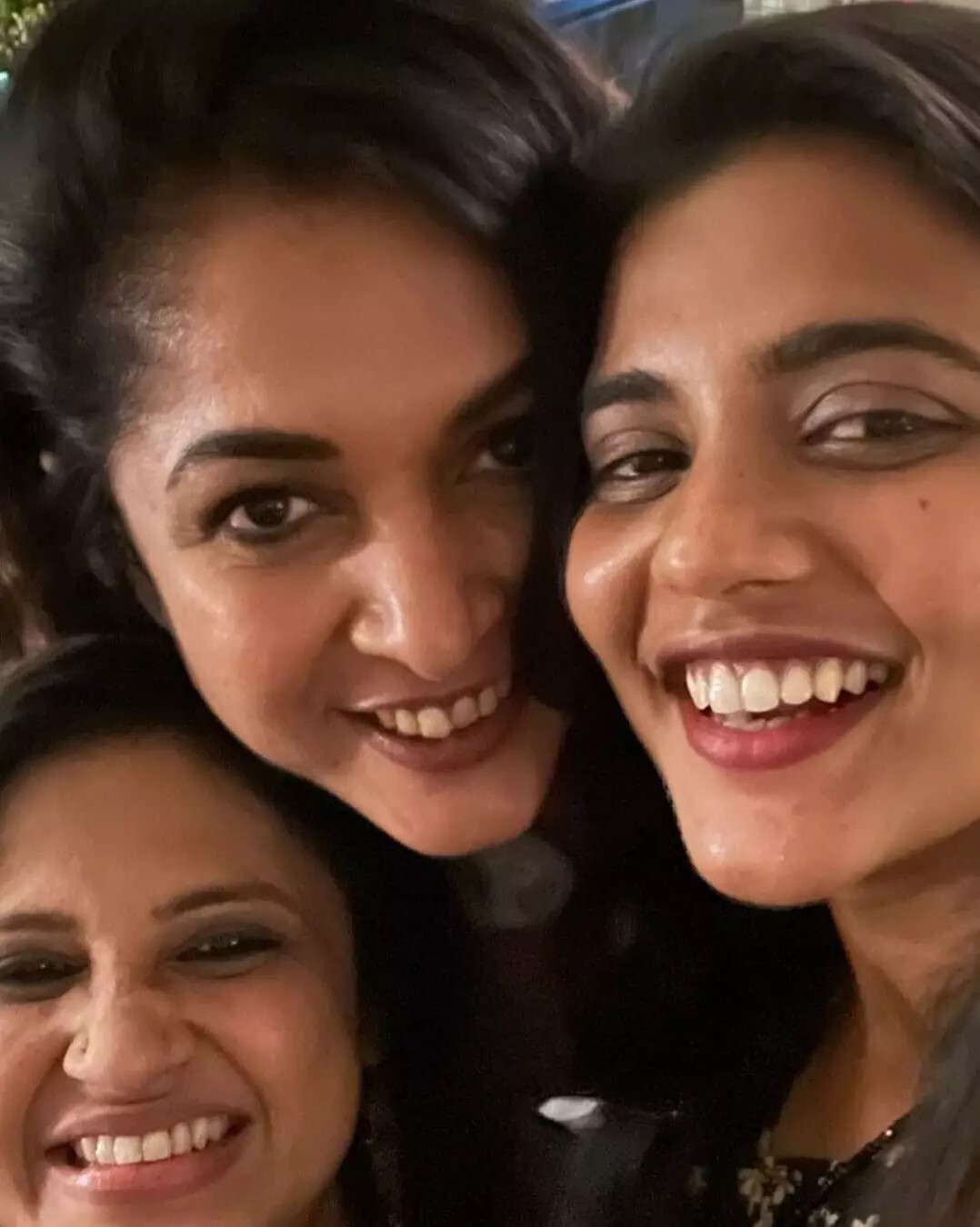 'ശിവകാമി ദേവി'ക്ക് പിറന്നാള്‍; ഈ സുന്ദരിമാര്‍ ആരെന്ന് പറയാമോ? അടിപൊളി ചിത്രങ്ങള്‍ കാണാം