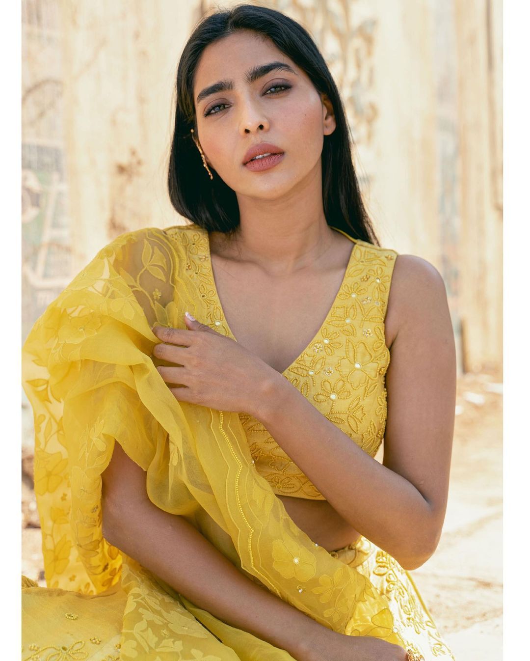  ഒരു 'സൺ കിസ്ഡ്'; ഐശ്വര്യ ലക്ഷ്മിയുടെ പുത്തന്‍ ചിത്രം ഏറ്റെടുത്ത് ആരാധകര്‍