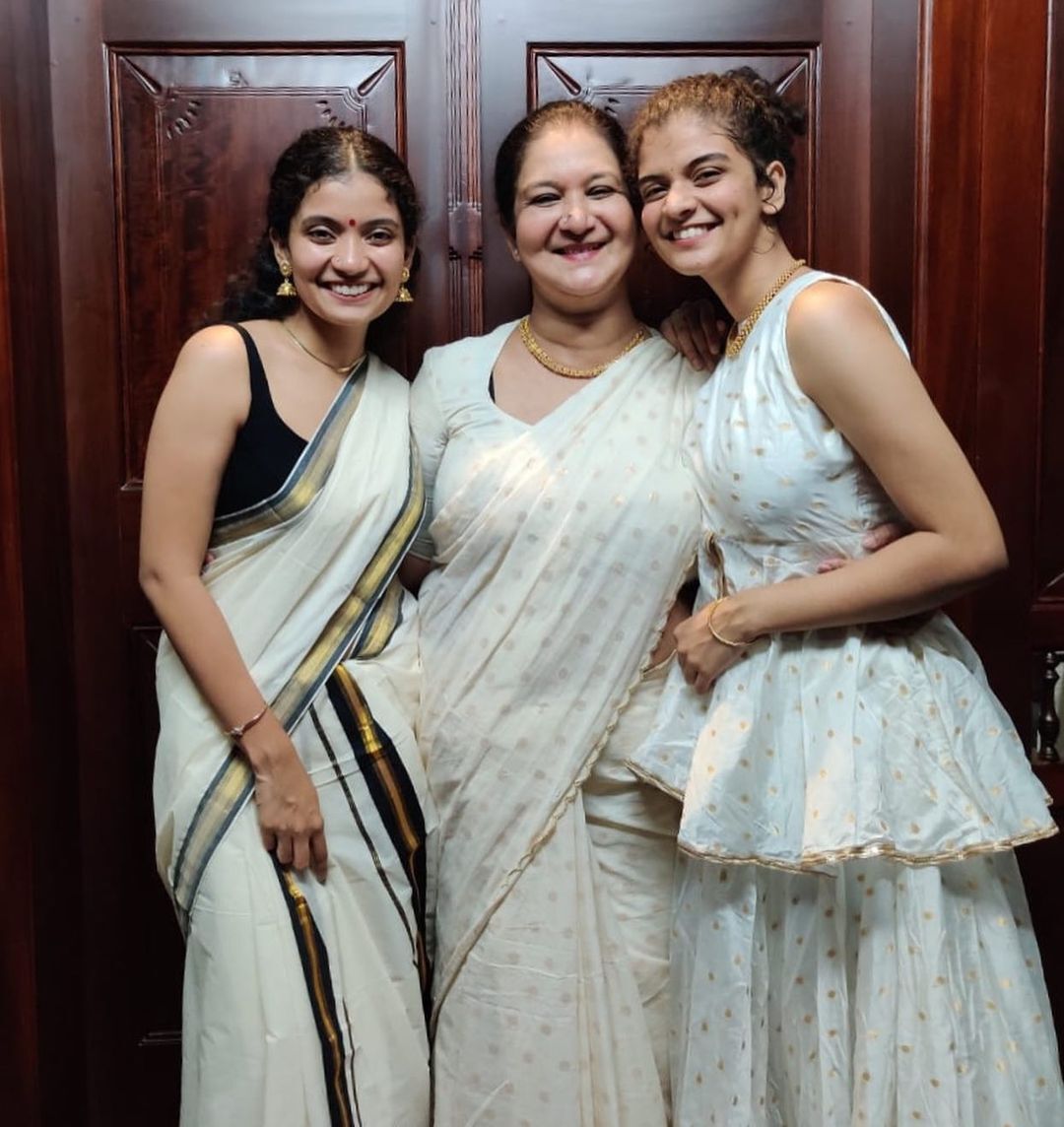  ഇതെന്ത് സുന്ദരിയാ ഈ അന്ന... ചുവപ്പഴകിൽ അന്ന ബെൻ..വൈറലായി പുതിയ ഫോട്ടോ ഷൂട്ട് ചിത്രങ്ങൾ 