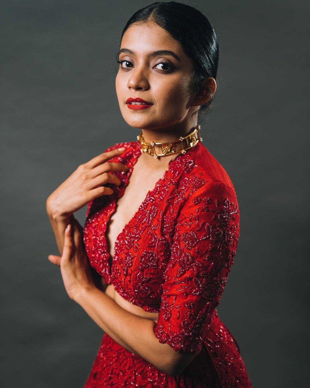  ഇതെന്ത് സുന്ദരിയാ ഈ അന്ന... ചുവപ്പഴകിൽ അന്ന ബെൻ..വൈറലായി പുതിയ ഫോട്ടോ ഷൂട്ട് ചിത്രങ്ങൾ 