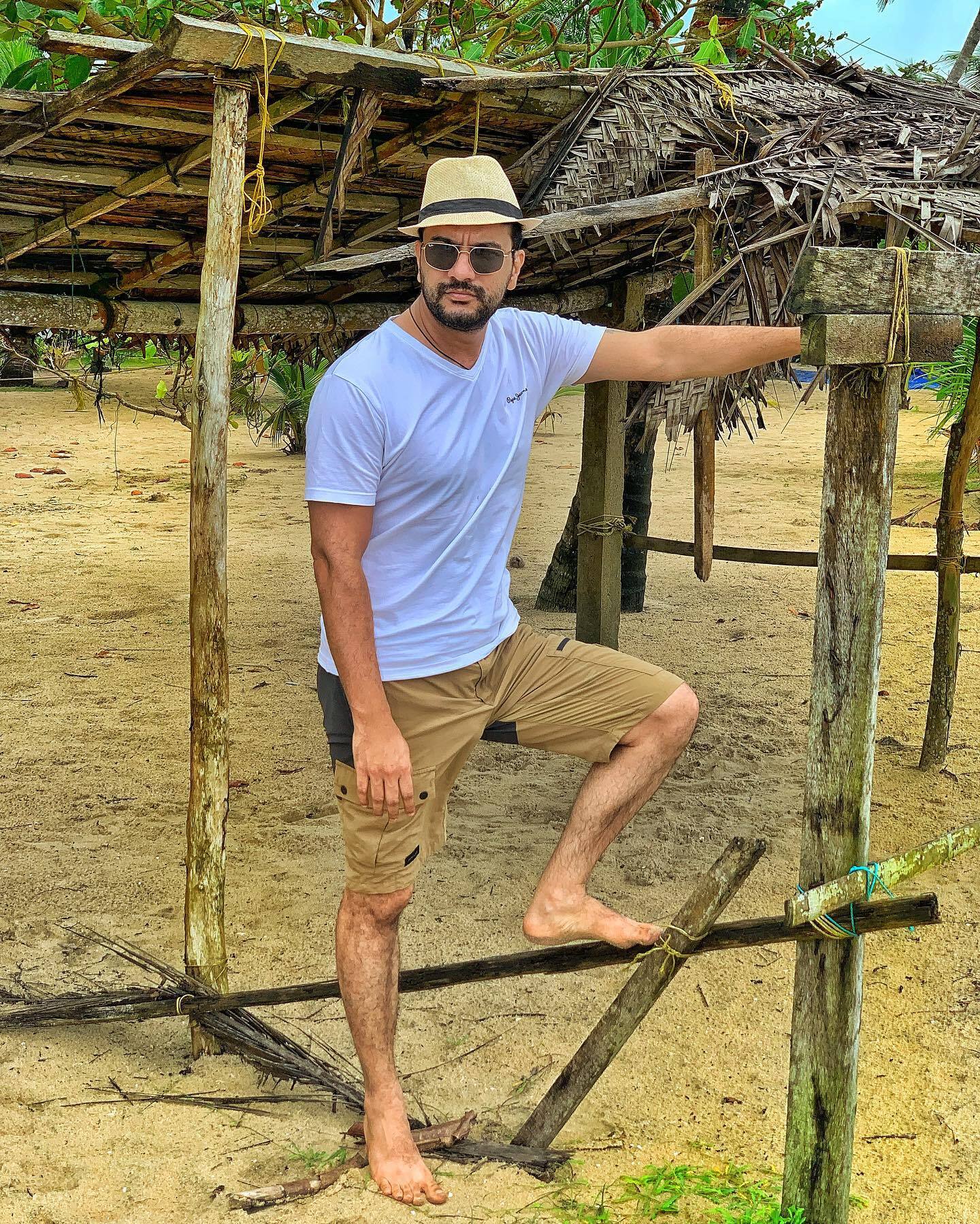 ഇതേതാ അങ്കത്തട്ടില്‍ പുതിയ ഭടന്‍!! ചിരി പടര്‍ത്തി പുതിയ ഫോട്ടോയുമായി രമേഷ് പിഷാരടി