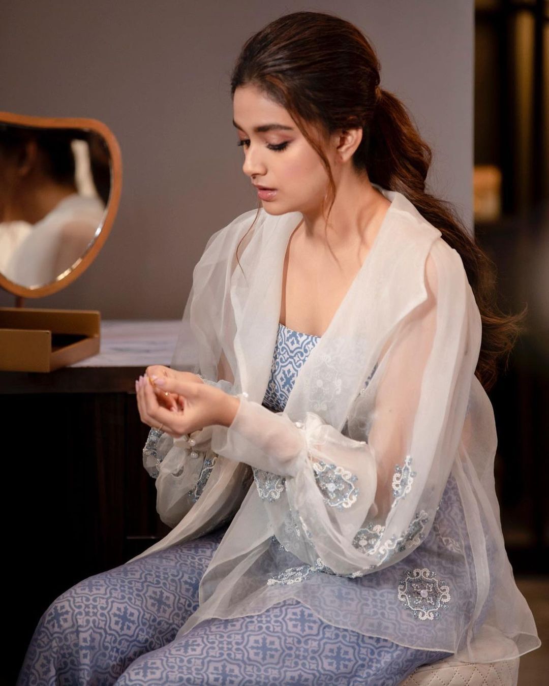 കീര്‍ത്തിക്കൊപ്പം തൃഷയും കല്യാണിയും സാമന്തയും; ഈവനിംഗ് വൈബ് അടിച്ചുപൊളിച്ച് താര സുന്ദരികള്‍