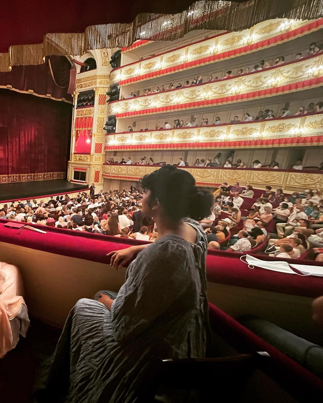 റഷ്യയില്‍ അടിച്ച് പൊളിച്ച് ആഷിഖ് അബുവും റിമ കല്ലിങ്കലും; ചിത്രങ്ങള്‍ വൈറല്‍