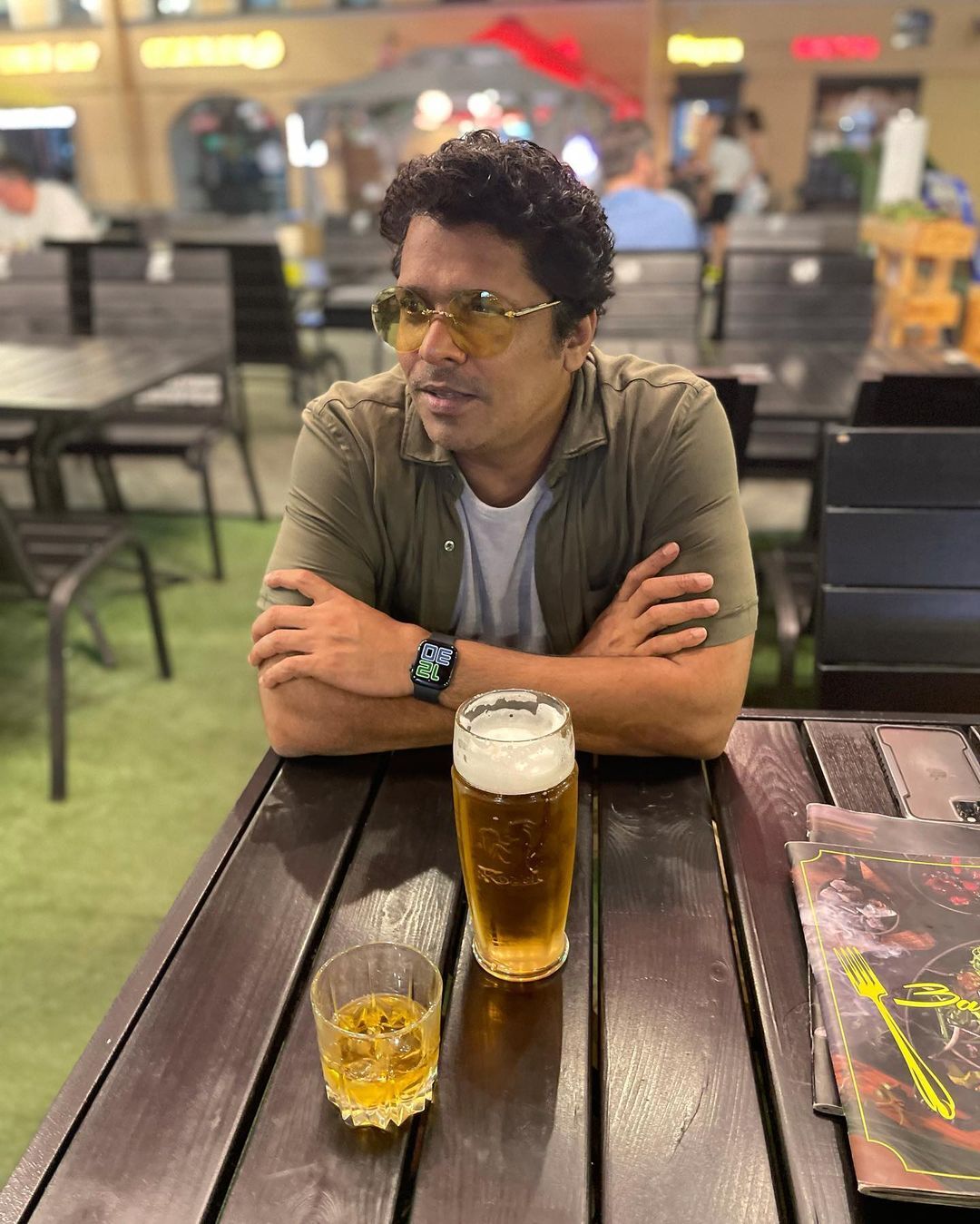 റഷ്യയില്‍ അടിച്ച് പൊളിച്ച് ആഷിഖ് അബുവും റിമ കല്ലിങ്കലും; ചിത്രങ്ങള്‍ വൈറല്‍