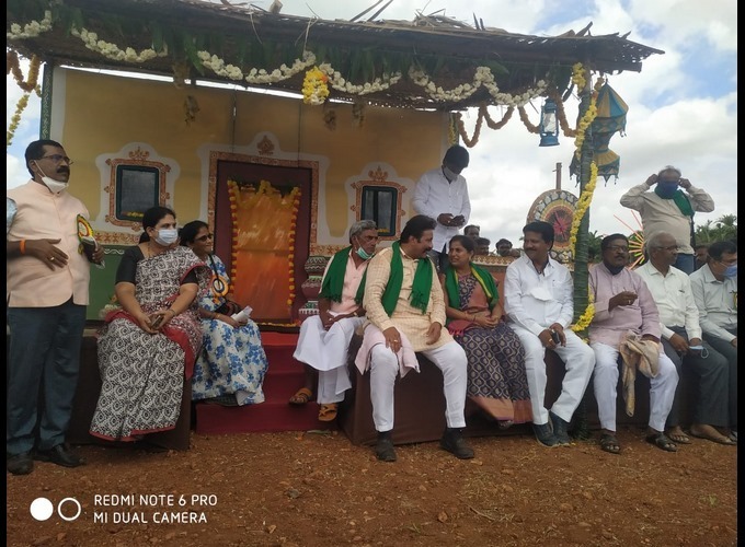 Agriculture Minister BC Patil During A Program Of One Day With Farmers