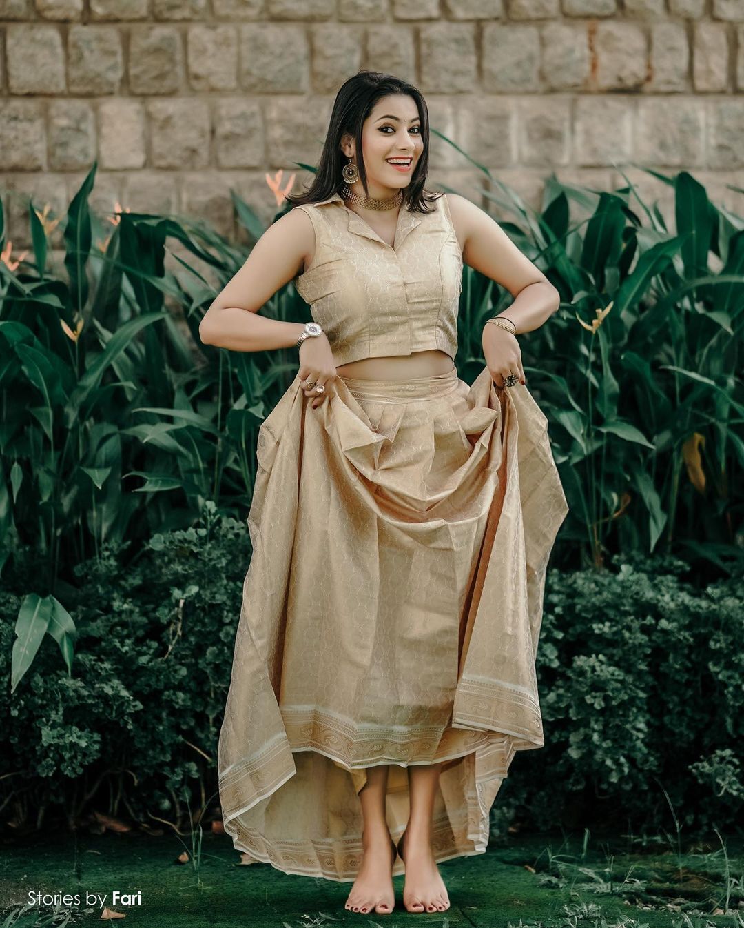 ബോൾഡ് ആന്റ് ഗ്ലാമർ ലുക്കിൽ കുടുംബവിളക്കിലെ പുതിയ വില്ലത്തി.. അമൃതയുടെ വൈറൽ ചിത്രങ്ങൾ കാണാം 