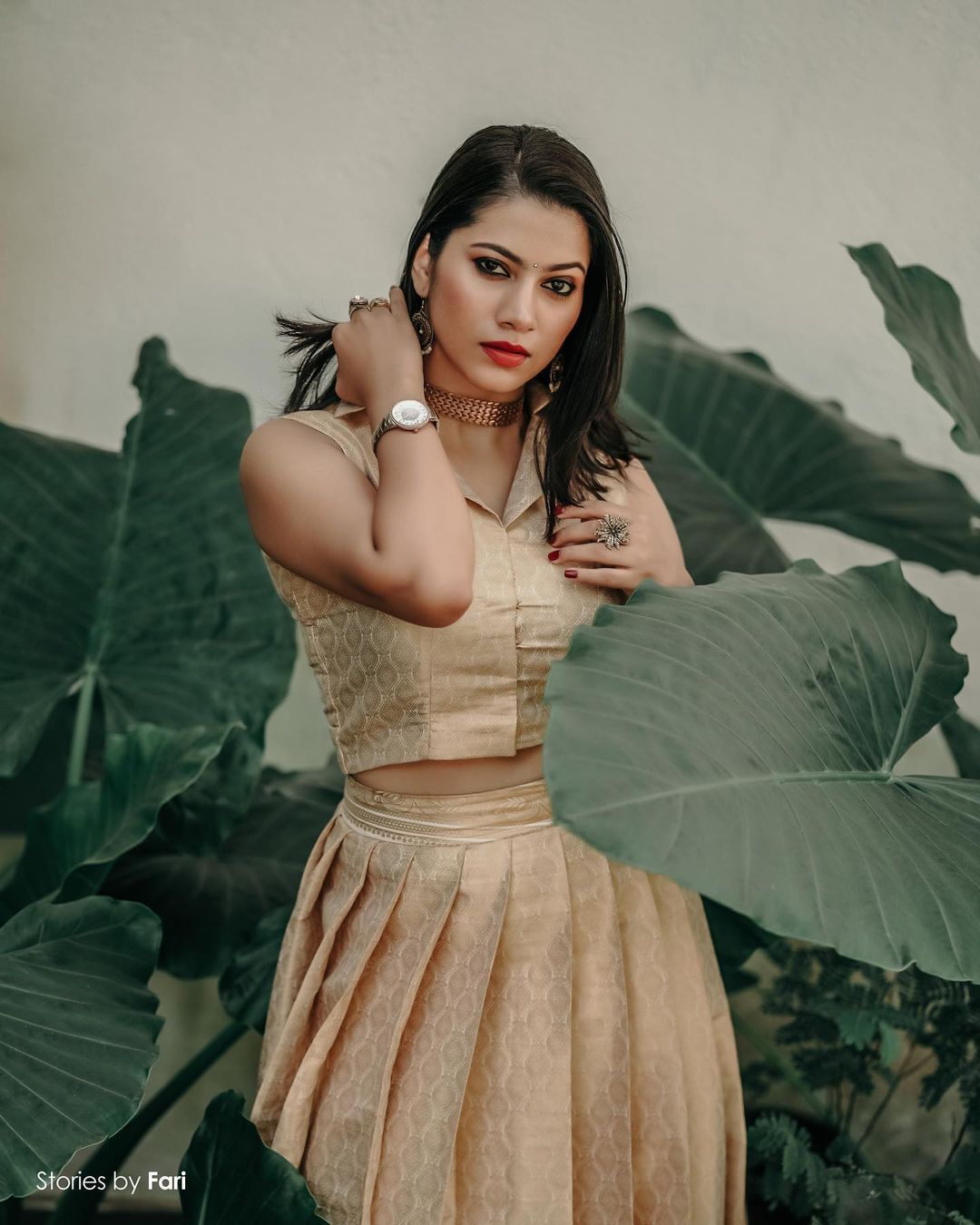 ബോൾഡ് ആന്റ് ഗ്ലാമർ ലുക്കിൽ കുടുംബവിളക്കിലെ പുതിയ വില്ലത്തി.. അമൃതയുടെ വൈറൽ ചിത്രങ്ങൾ കാണാം 