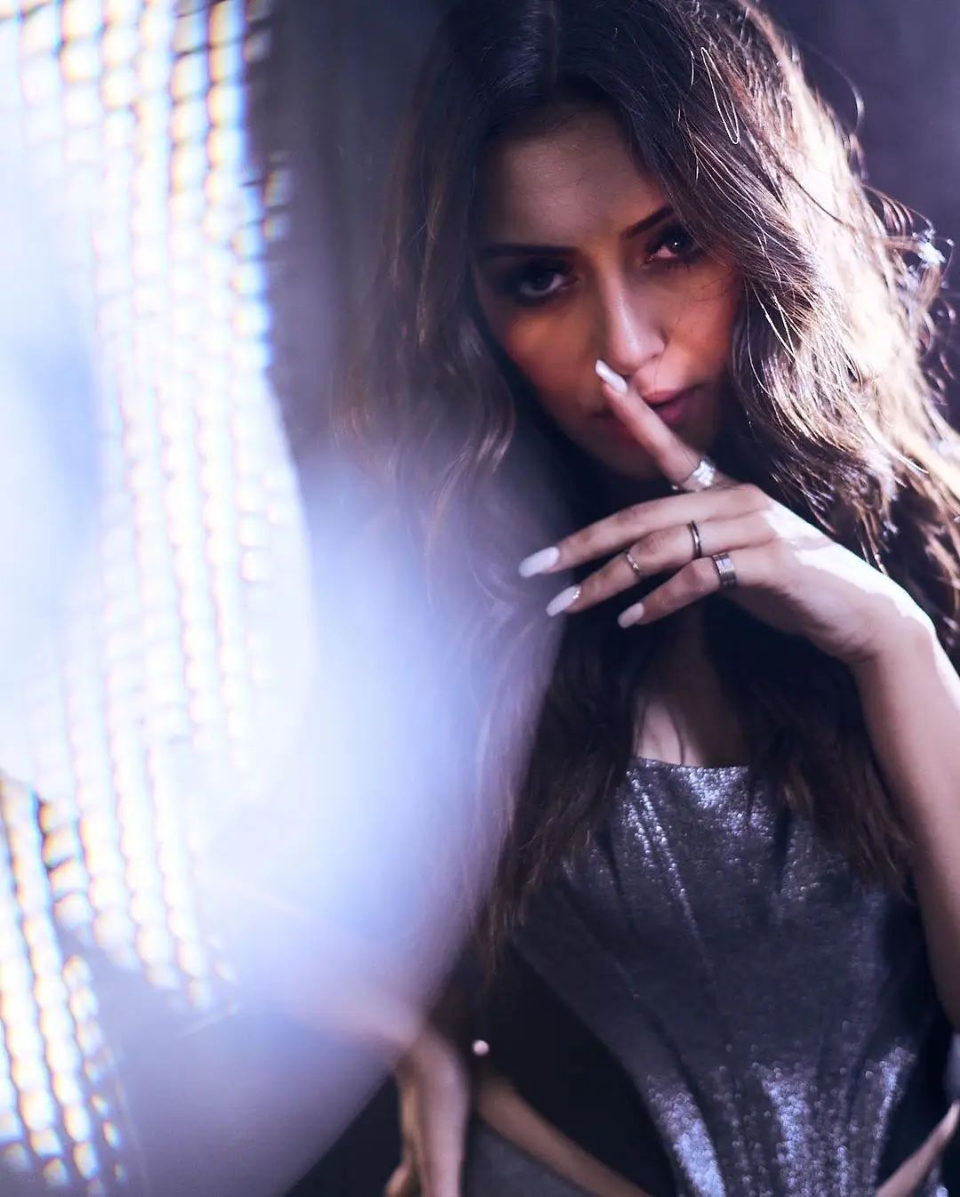  Hansika Motwani:  సన్యాసులను సైతం నిద్ర పోకుండా చేస్తున్న హాట్ బ్యూటీ.. బికినీతో అందాల విందు చేస్తున్న బొద్దుగుమ్మ...(ఫొటోస్)