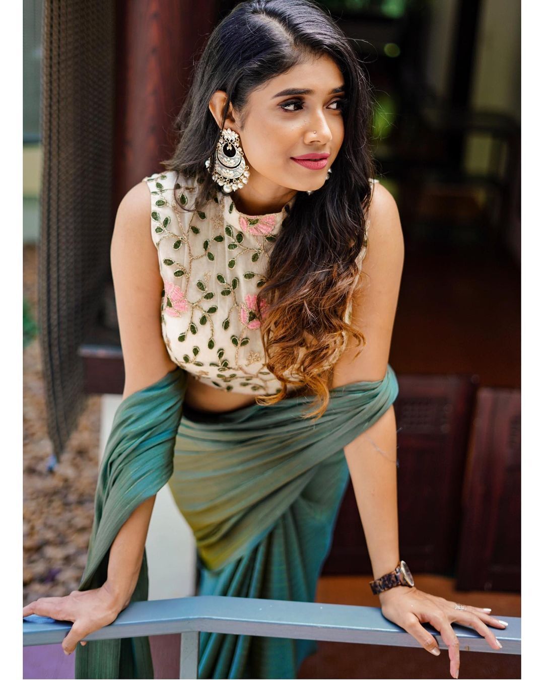 എന്തൊരു ലുക്കാണ് കാണാന്‍; ബിഗ് ബോസ് താരം അലസാന്‍ഡ്രയുടെ ഫോട്ടോഷൂട്ട് ഏറ്റെടുത്ത് ആരാധകര്‍