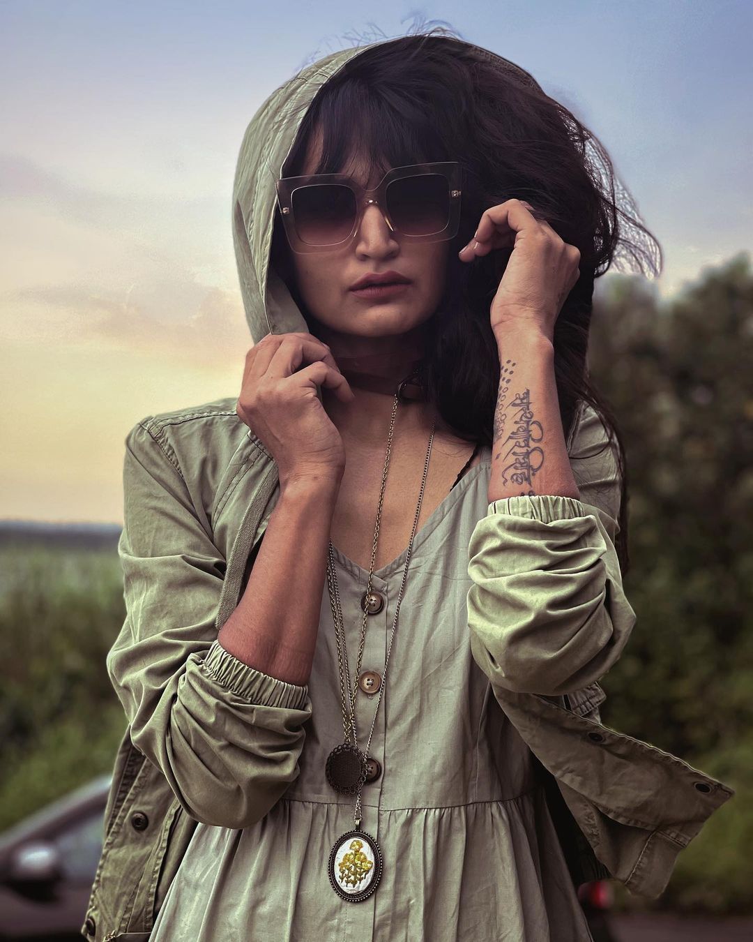 അമ്മക്ക് സ്നേഹ ചുംബനം നൽകി ബിഗ് ബോസ് താരം ഡിംപൽ ബാൽ... ചിത്രങ്ങൾ ഏറ്റെടുത്ത് ആരാധകർ