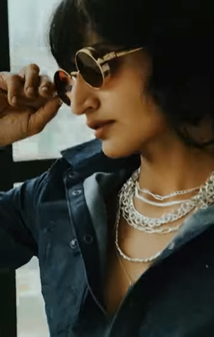 പുതുപുത്തന്‍ മേക്കോവറില്‍ ബിഗ് ബോസ് താരം ഡിംപല്‍; ചിത്രങ്ങള്‍ ഏറ്റെടുത്ത് സോഷ്യല്‍ മീഡിയ