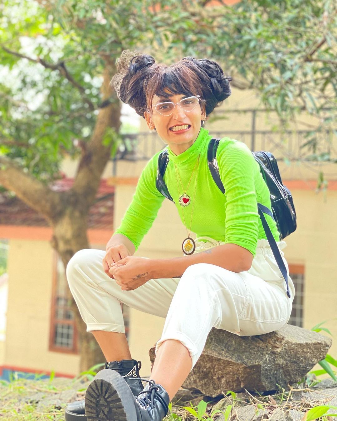 പുതുപുത്തന്‍ മേക്കോവറില്‍ ബിഗ് ബോസ് താരം ഡിംപല്‍; ചിത്രങ്ങള്‍ ഏറ്റെടുത്ത് സോഷ്യല്‍ മീഡിയ