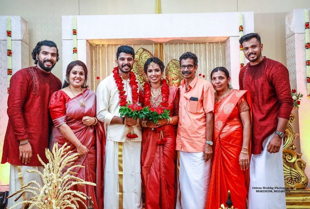 ഇഷയെ ചേർത്തുനിർത്തി അനൂപ് കൃഷ്ണ, താരങ്ങളുടെ പുതിയ റൊമാന്റിക് ചിത്രങ്ങൾ വൈറൽ