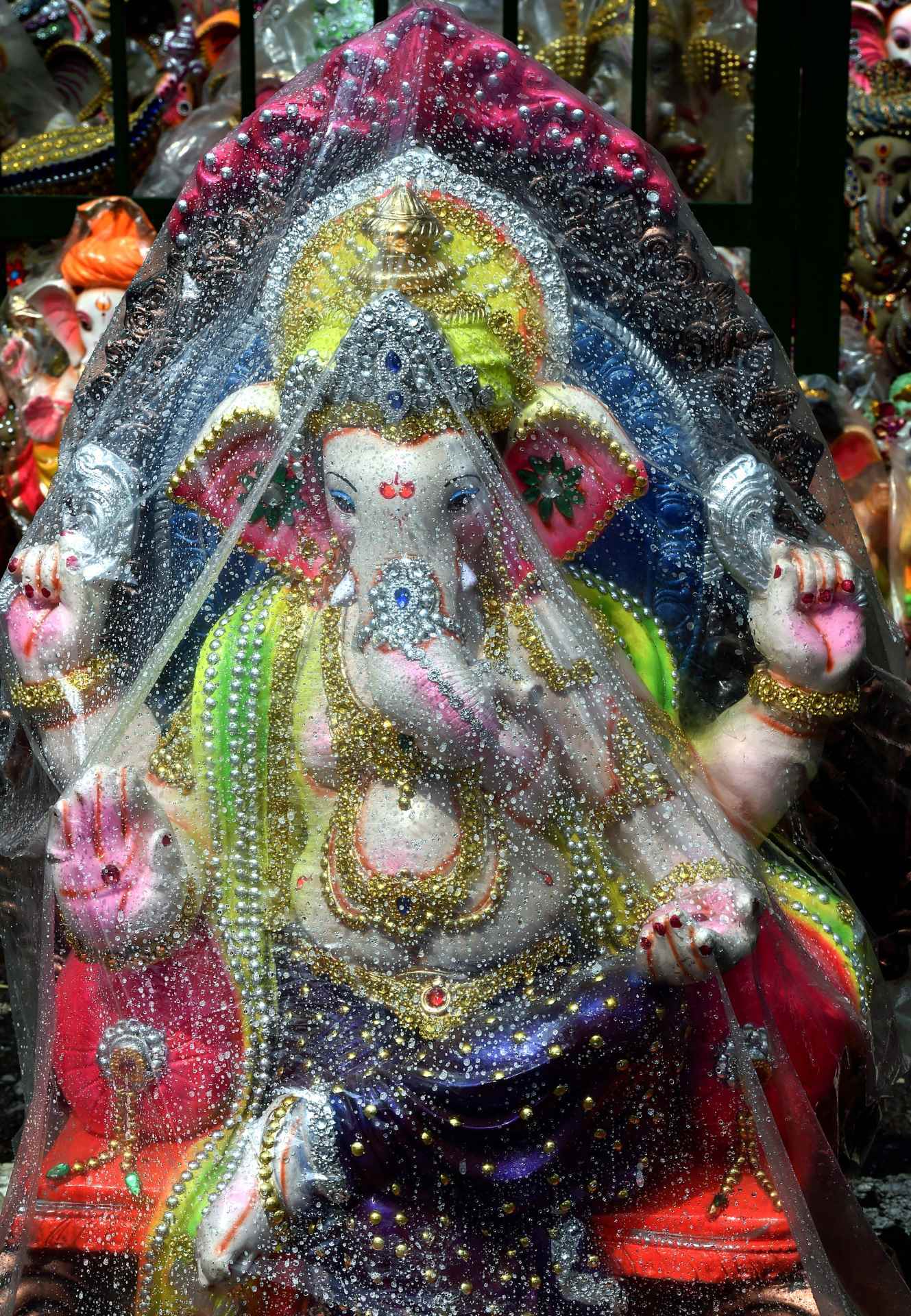 Ganesh Chaturthi: దేశమంతటా గణేష్ విగ్రహాల తయారి.. భక్తుల కోలాహలం మొదలైంది (ఫొటోస్)