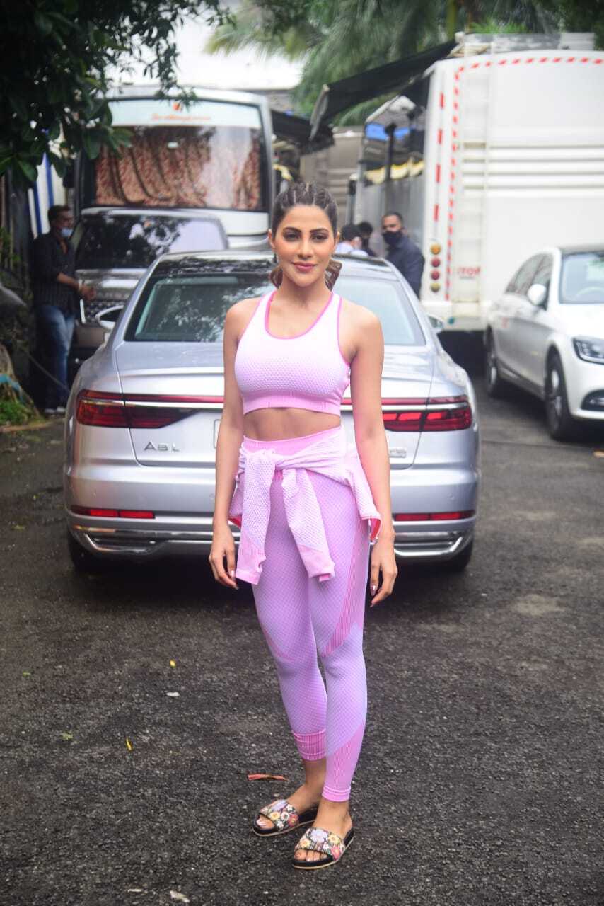 Bigg Boss फेम निक्की तंबोली की इन Hot तस्वीरों से नजरें नहीं हटा पाएंगे आप