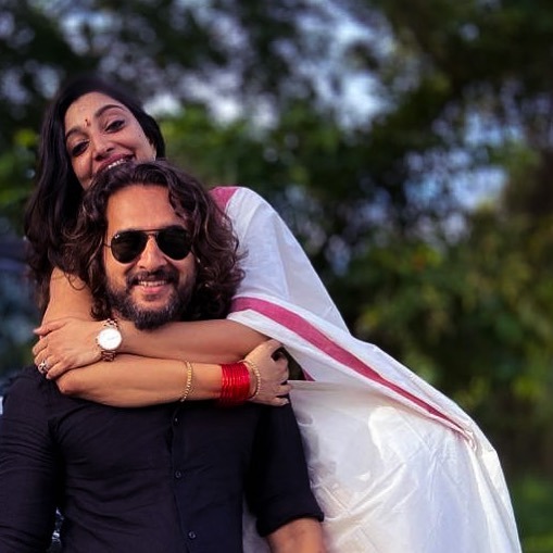 'ബിഗ് ബോസിന് ശേഷം റിതു ഫോൺ എടുത്തിട്ടില്ല, അന്ന് 316 തവണ വിളിച്ചു'- ജിയ ഇറാനി-റിതു മന്ത്ര ചിത്രങ്ങൾ