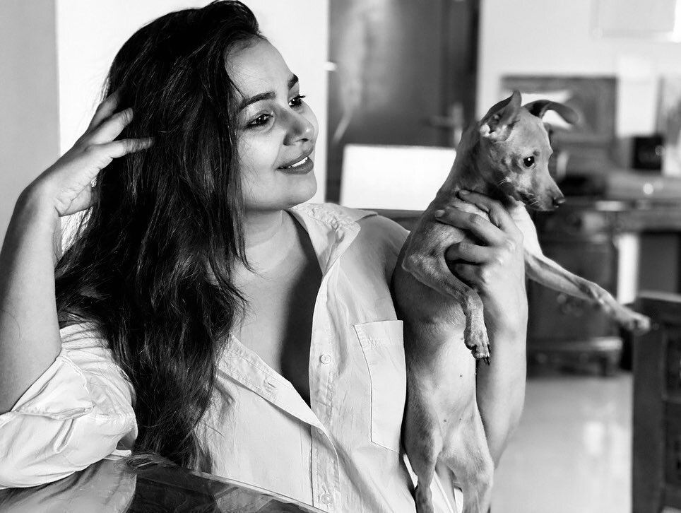 സൂപ്പര്‍ ഹോട്ട് ലുക്കില്‍ മൃദുല മുരളി; ട്രെന്‍ഡിംഗായി ചിത്രങ്ങള്‍