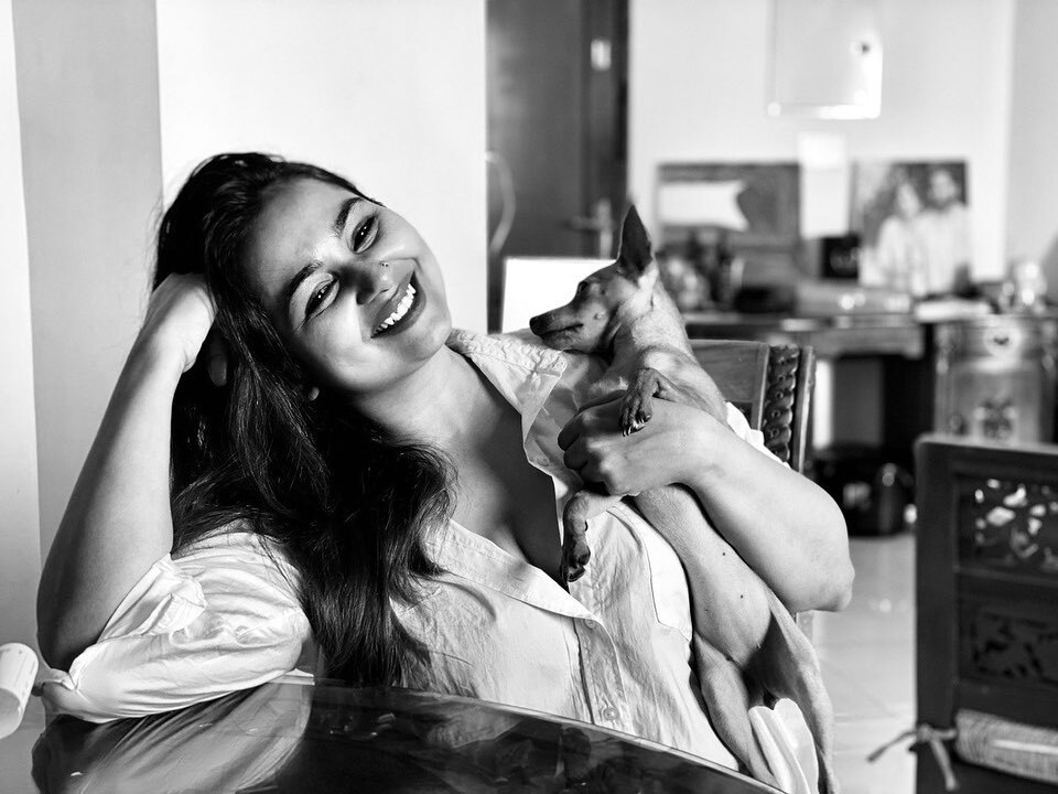 സൂപ്പര്‍ ഹോട്ട് ലുക്കില്‍ മൃദുല മുരളി; ട്രെന്‍ഡിംഗായി ചിത്രങ്ങള്‍