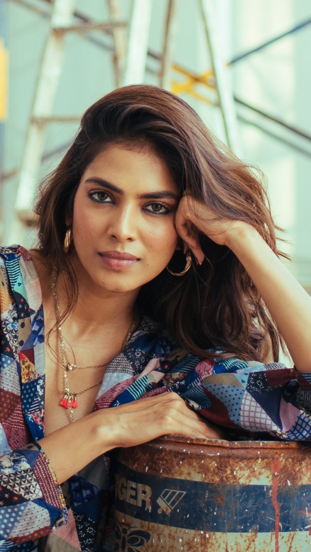  MalavikaMohanan : చీరలో మాళవిక హంగామా..   మీరు ఎప్పుడూ చూడని ఫోటోలు 