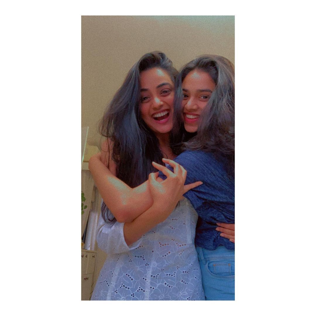 പിറന്നാള്‍ അടിച്ചുപൊളിച്ച് നമിത, അനുജത്തിയുടെ ബുജിയെന്ന് മീനാക്ഷിയും; രണ്ടാളും ക്യൂട്ട് ലുക്കാണെന്ന് ആരാധകര്‍