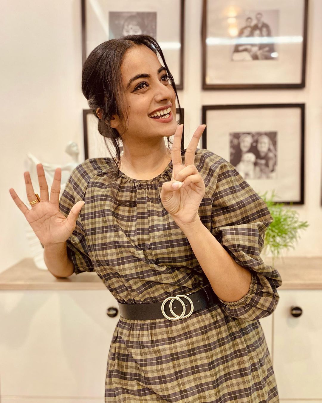 പിറന്നാള്‍ അടിച്ചുപൊളിച്ച് നമിത, അനുജത്തിയുടെ ബുജിയെന്ന് മീനാക്ഷിയും; രണ്ടാളും ക്യൂട്ട് ലുക്കാണെന്ന് ആരാധകര്‍