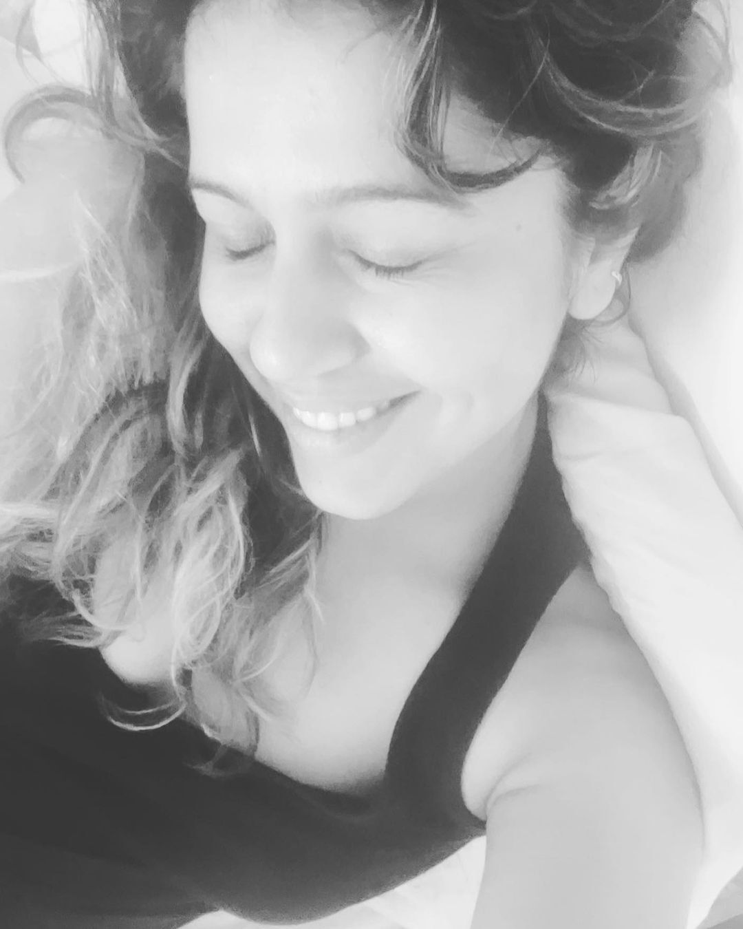 കായലിലും അടുക്കളയിലും, വൈറലായി രഞ്ജിനി ഹരിദാസിന്റെ പുതിയ ചിത്രങ്ങൾ