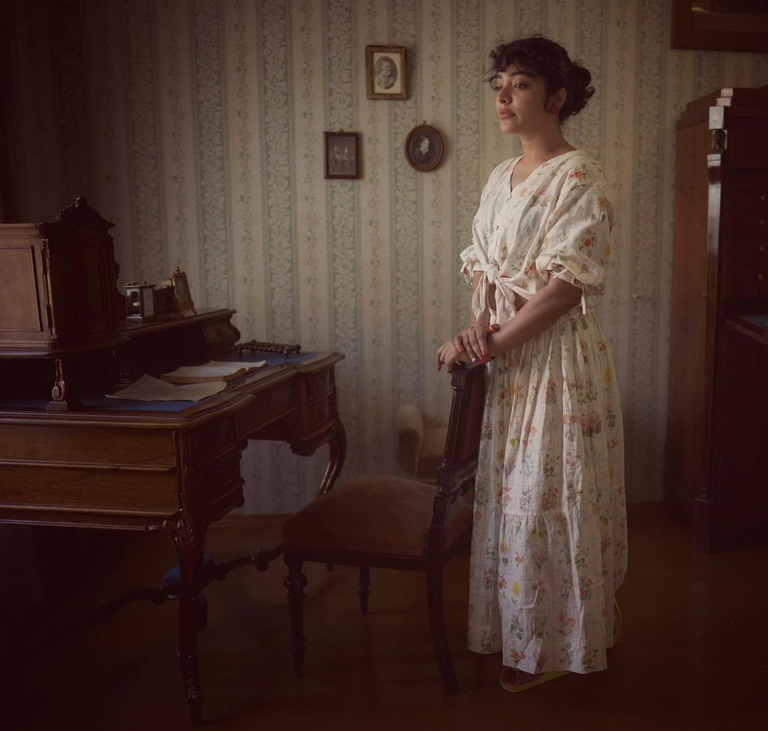 'പാവാട അലക്കി ആഷിഖിന് ബാഗ് കൊടുത്താൽ പോരെ'? കമന്റിന് റിമയുടെ കലക്കൻ മറുപടി