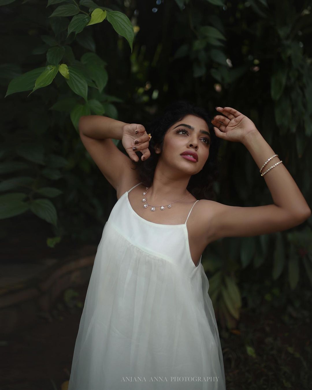 ഭൂമിയിലേക്ക് ഇറങ്ങി വന്ന ദേവതയോ: റിമ കല്ലിങ്കലിന്റെ ചിത്രം ഏറ്റെടുത്ത് സോഷ്യല്‍ മീഡിയ