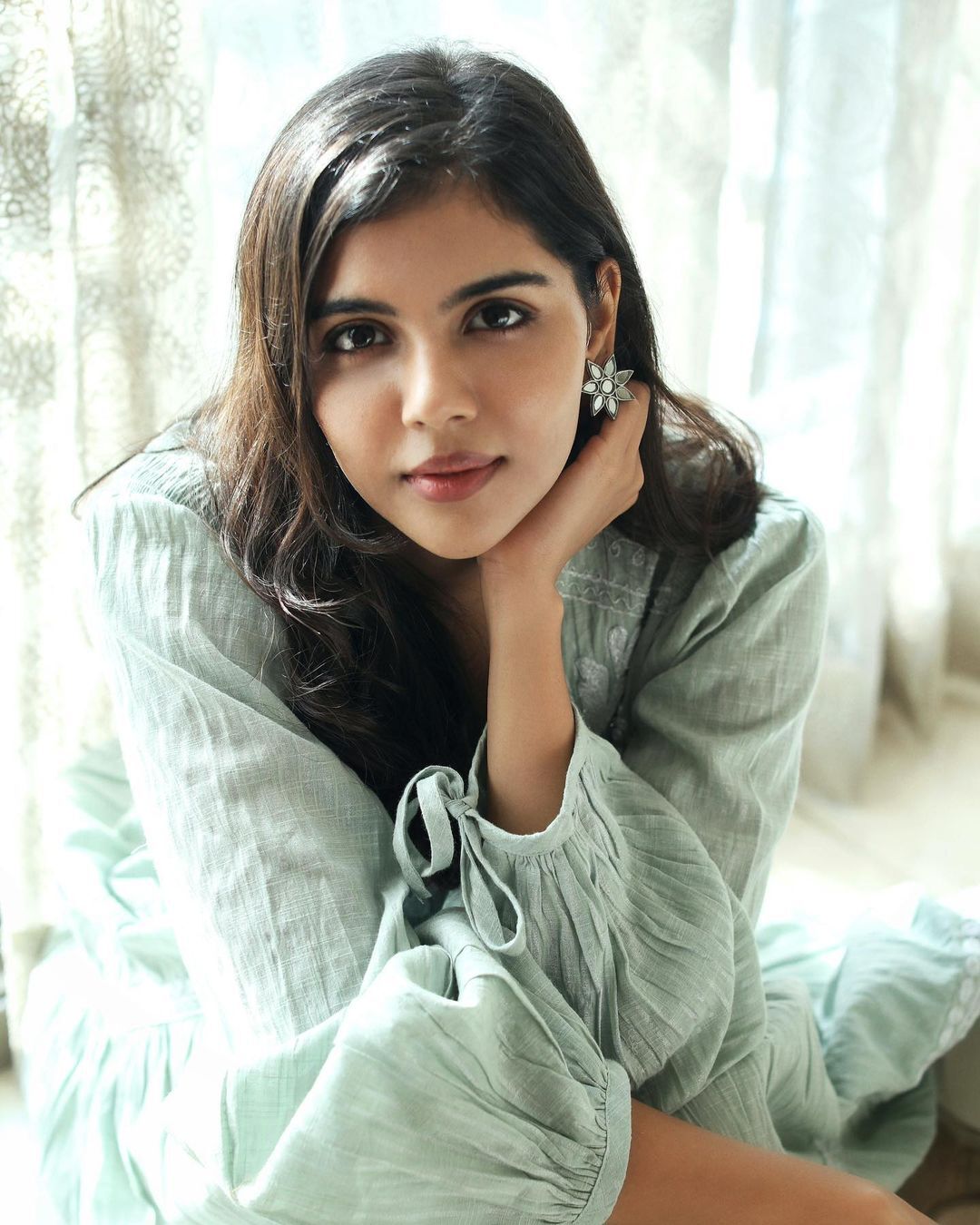 എന്താ ഒരു ക്യൂട്ട്‌നെസ്: സൈമ അവാര്‍ഡില്‍ തിളങ്ങി കല്യാണി പ്രിയദര്‍ശന്‍