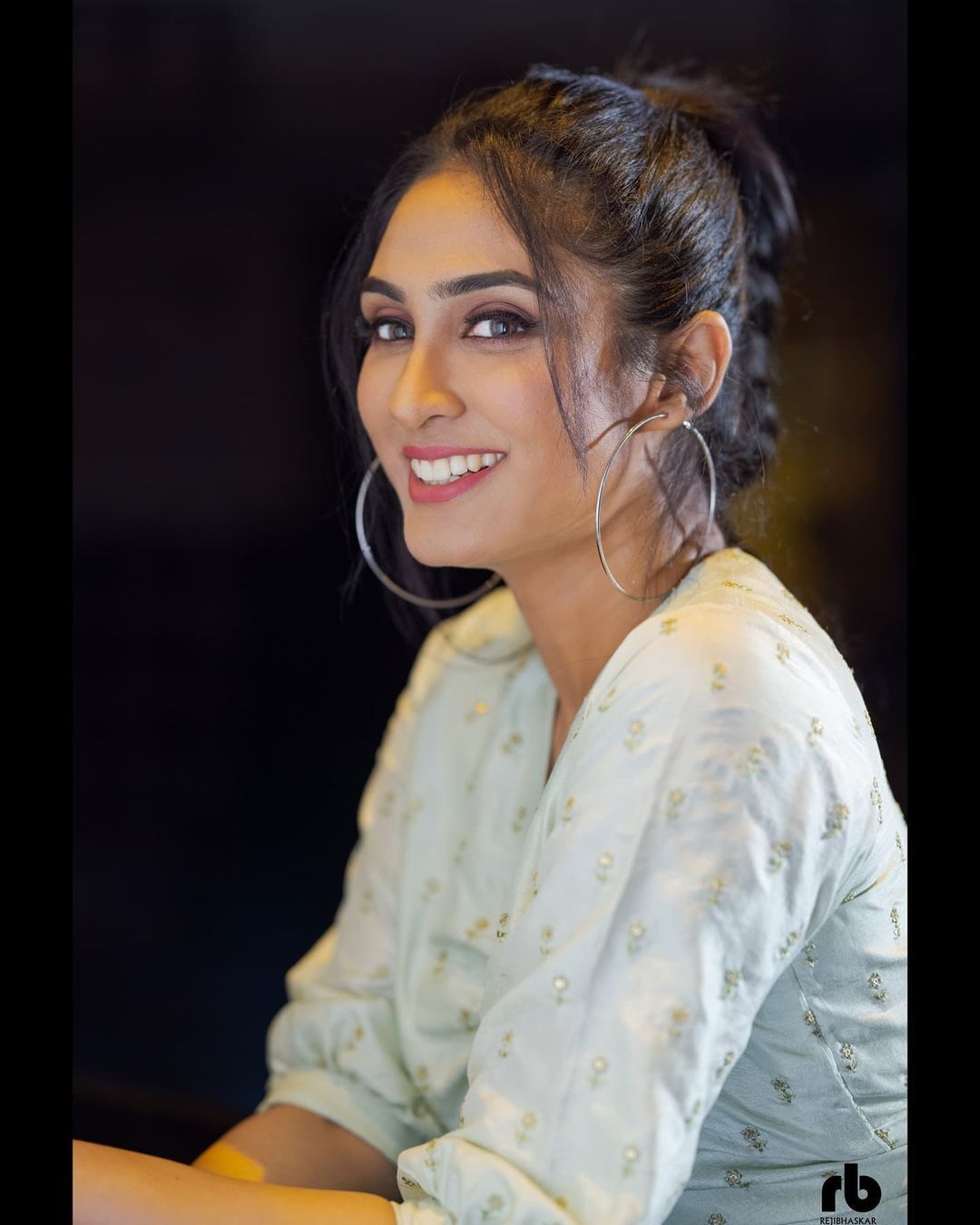 റിയലി ക്യൂട്ട്... ദീപ്തി സതിയുടെ പുത്തൻ ഫോട്ടോകൾ ഏറ്റെടുത്ത് ആരാധകർ