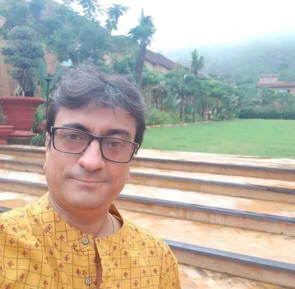 असल जिंदगी में जेठालाल से भी कम उम्र के हैं TMKOC फेम चंपक चाचा