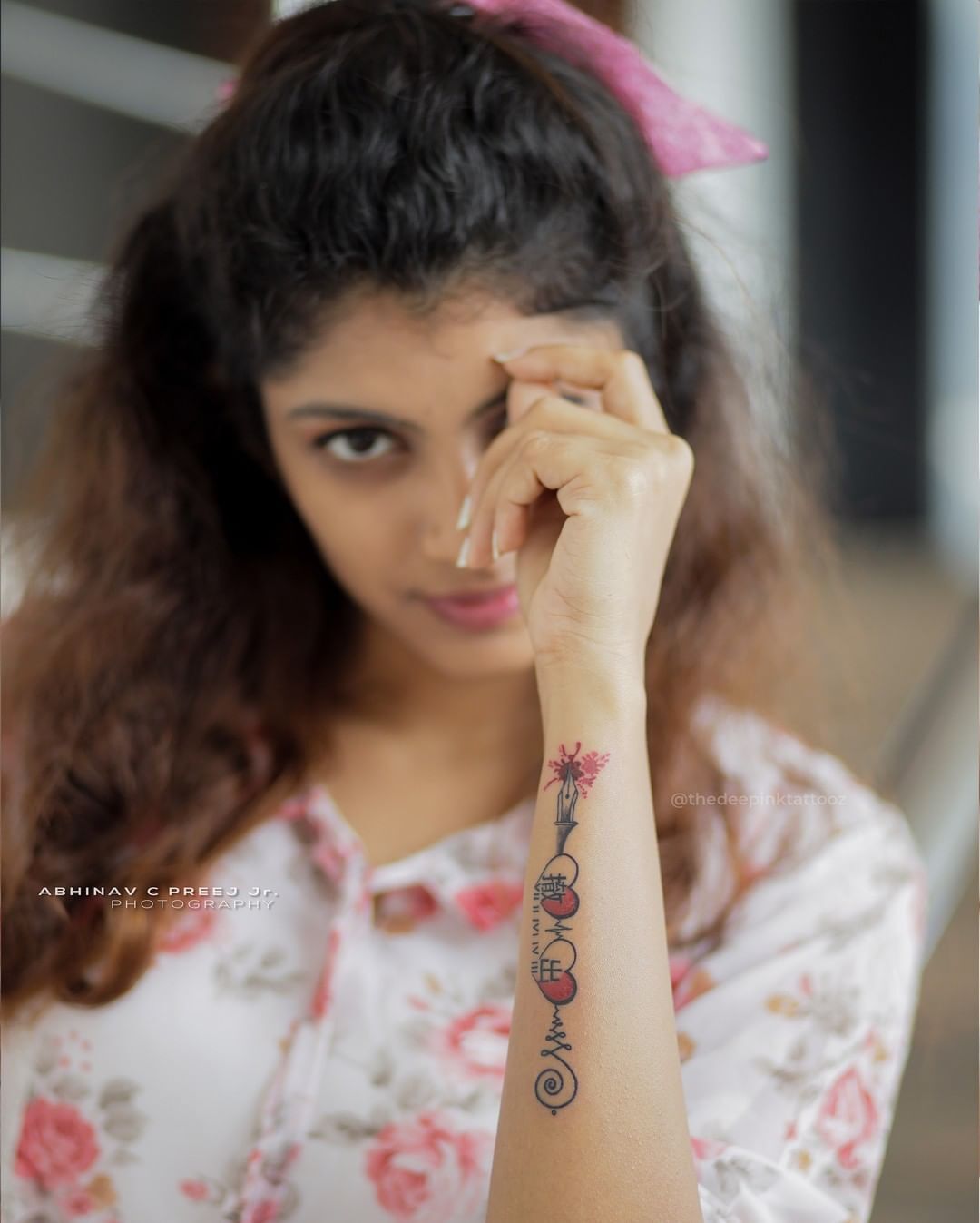 മാലാഖയെ പോലെ തിളങ്ങി ചക്കപ്പഴം താരം ശ്രുതി രജനീകാന്ത്; ഒപ്പം ടാറ്റൂ പൊളിച്ചെന്നും ആരാധകര്‍