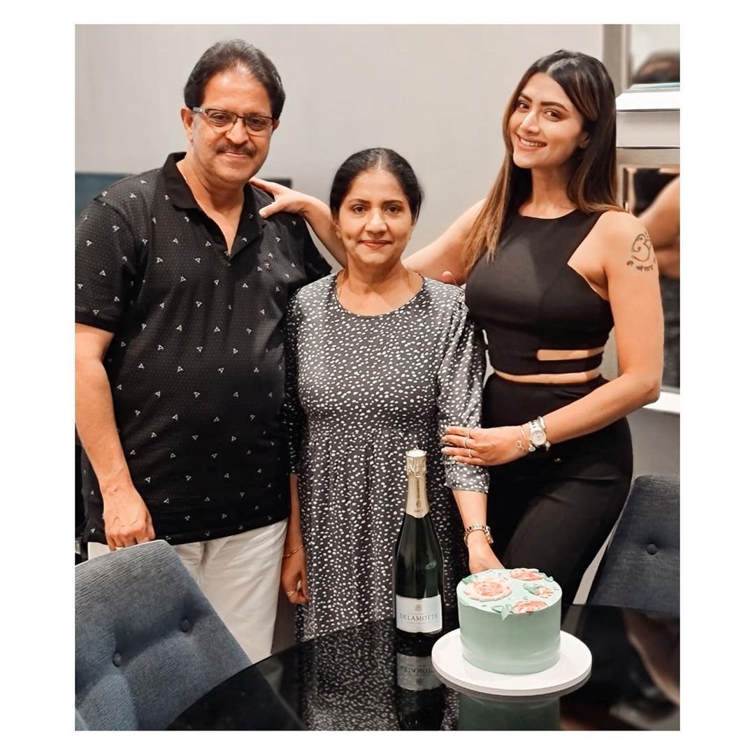  ഇത് പറക്കാനുള്ള സമയമാണ്: പുത്തന്‍ ലുക്കില്‍ തകര്‍ത്ത് നടി മംമ്ത മോഹന്‍ദാസ്