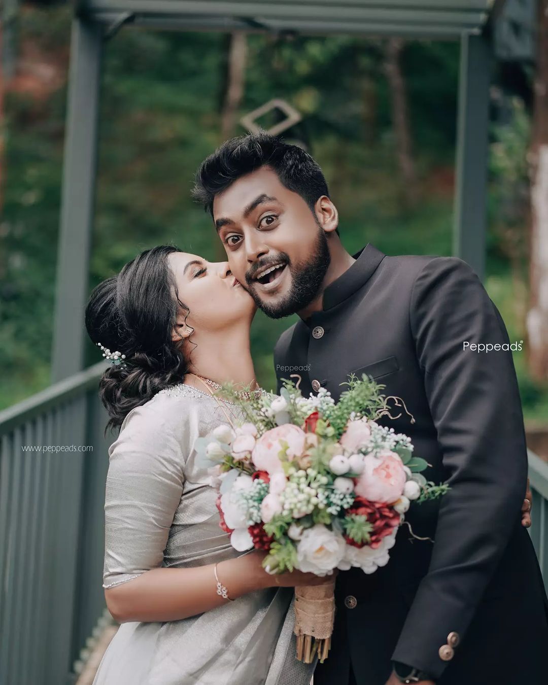  ലിജോമോൾ ജോസിന്റെ വിവാഹ ചിത്രങ്ങൾ പുറത്ത്..ക്രിസ്ത്യൻ ആചാര പ്രകാരം അണിഞ്ഞൊരുങ്ങി താരം